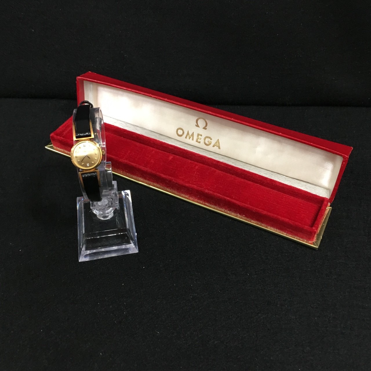 OMEGAの腕時計を吹田市で買取させていただきました!