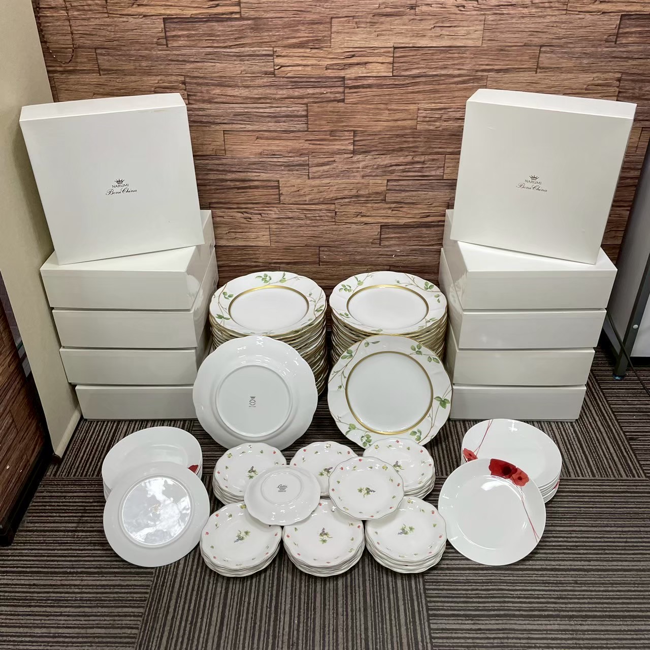 食器 Narumi China 10 pcs 買取実績｜八尾市】NARUMI（ナルミ）食器 150枚大量セットを出張買取