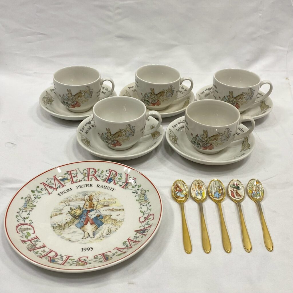 WEDGWOOD ピーターラビットの食器セットを守口市で出張買取しました｜買取実績 BuyQuick
