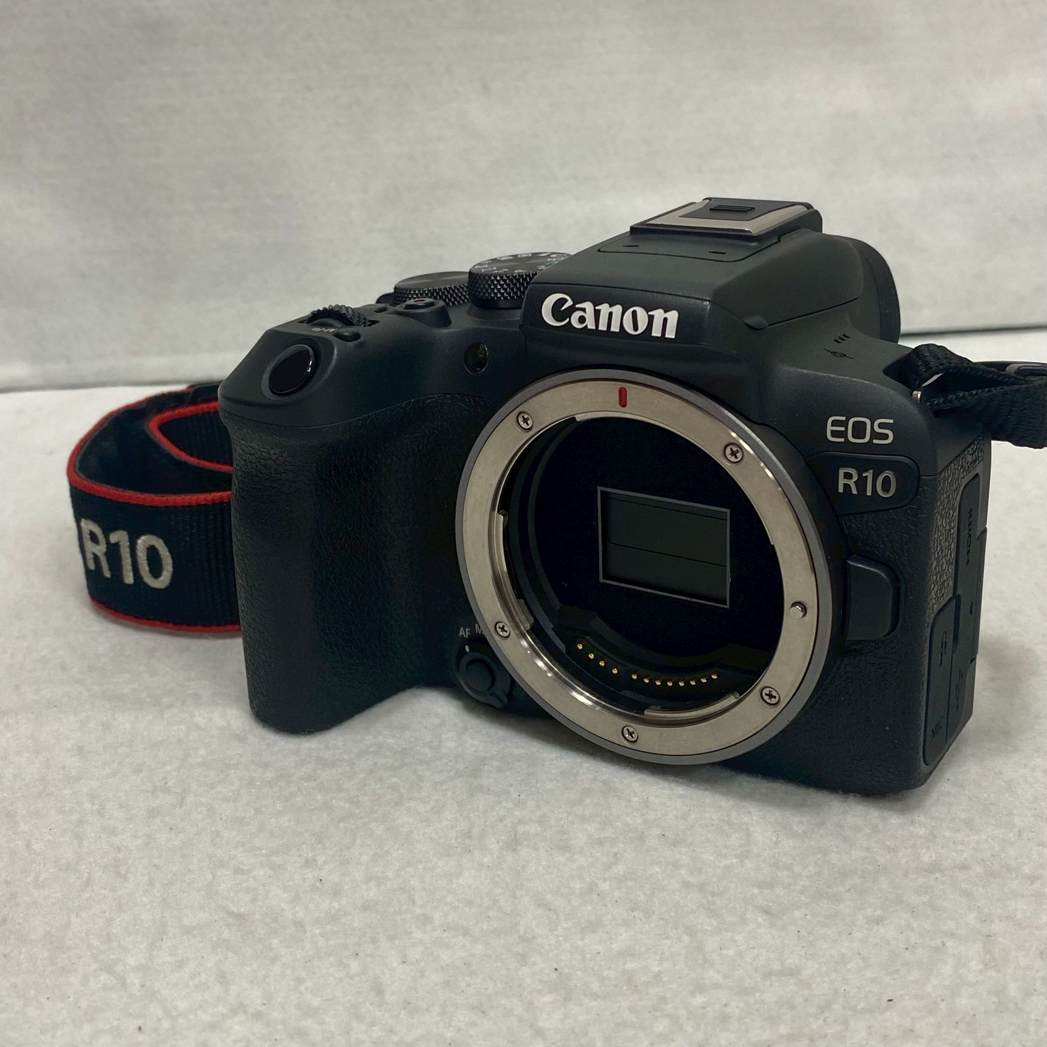 【買取実績|尼崎市】Canon(キヤノン)EOS R10 ボディを出張買取いたしました!