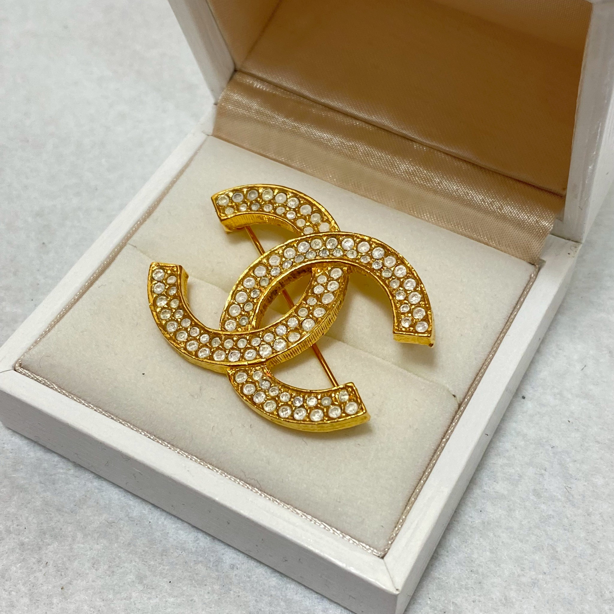 【買取実績｜三田市】CHANEL ココマーク ラインストーンブローチを出張買取いたしました！