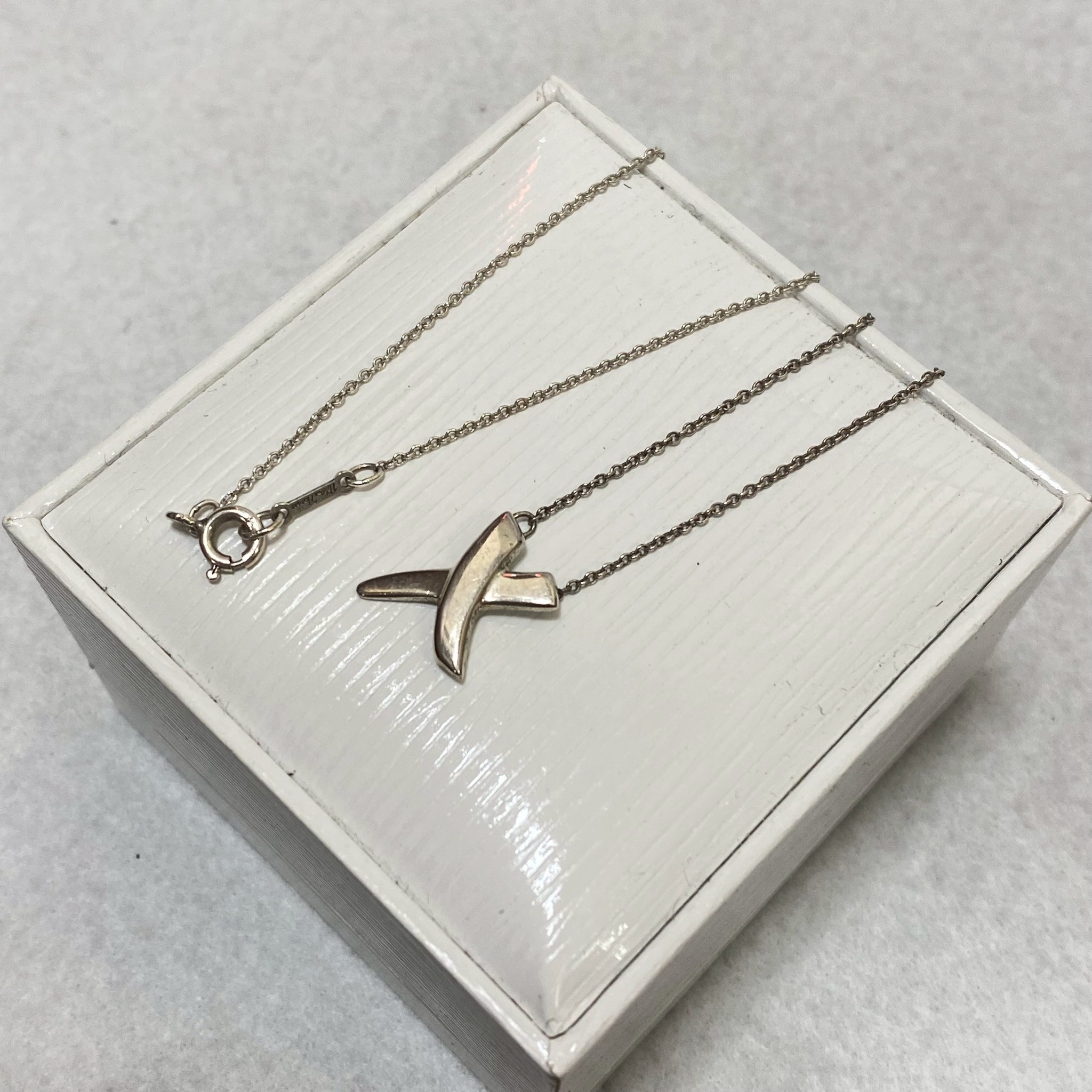 【買取実績｜和泉市】TIFFANY&Co. キス ネックレスを出張買取いたしました！