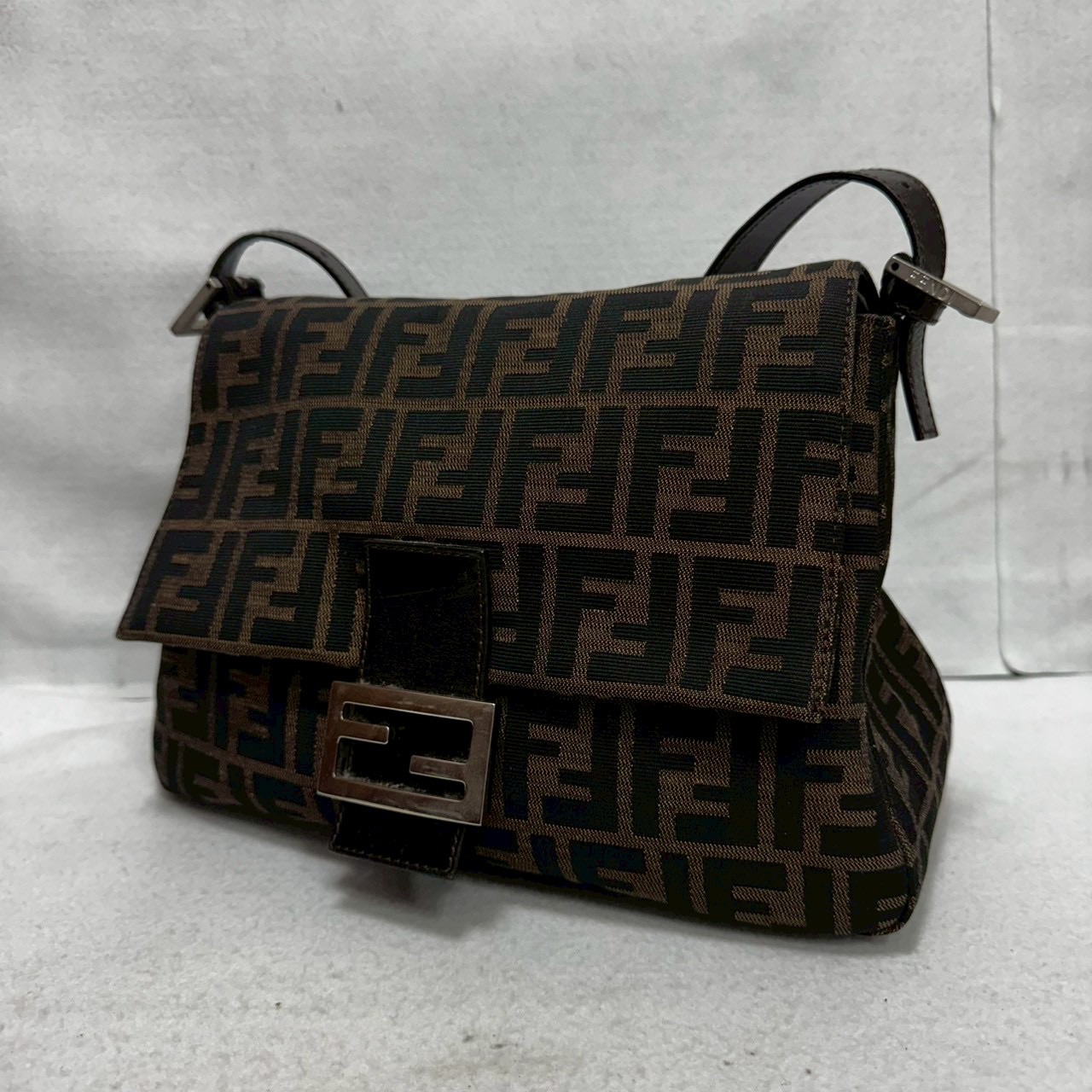 【買取実績|大東市】FENDI(フェンディ)ズッカ柄ワンショルダーバッグを出張買取しました!