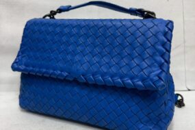 【買取実績｜吹田市】BOTTEGA VENETA（ボッテガ・ヴェネタ）のイントレチャート レザーバッグを出張買取しました!